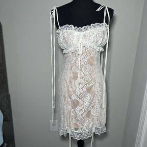 Elegant White / Nude